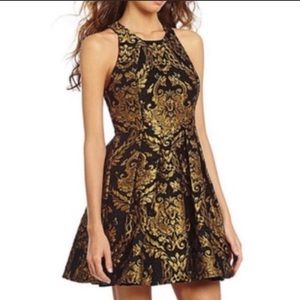 NWT Gianni Bini Brocade Jacquard Black & Gold Dress